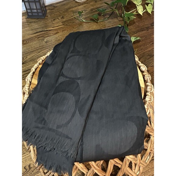 RARE FIND Authentic Coach Stole Shawl Wrap Signature C #C8238 NWOT HUGE 70 X 50 - Picture 4 of 7